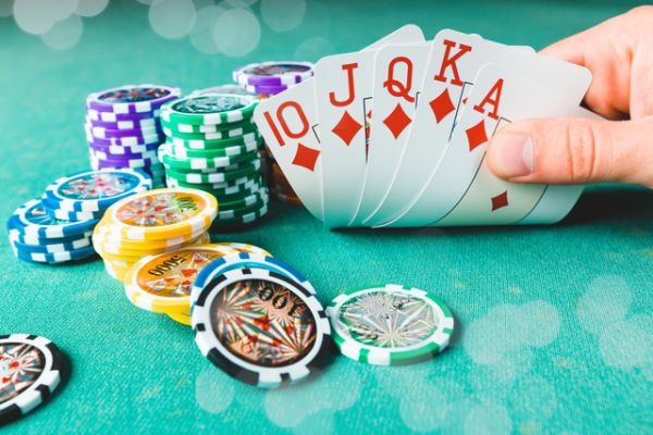 ポーカー交換セオリーの効果と戦略